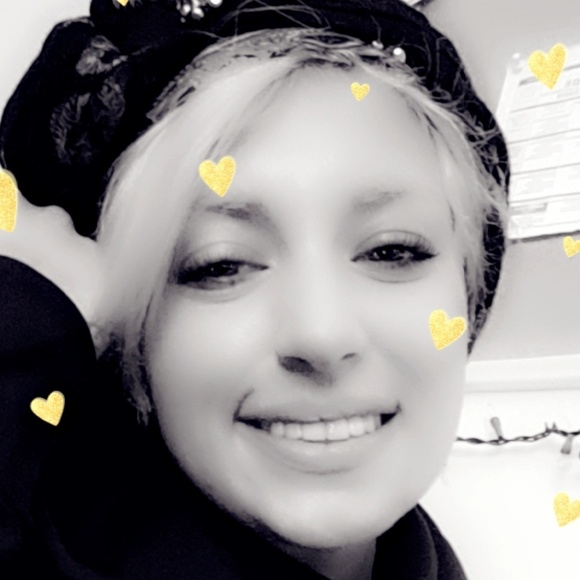 Meet your Posher, Fendi - Picture 3 of 8